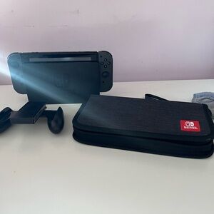 Nintendo set with all of the parts.